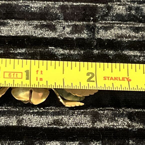 Vintage Gold Tone Jadeite Faux Pearl Rose Flower & Leaf Brooch Pin 2” - Picture 5 of 5